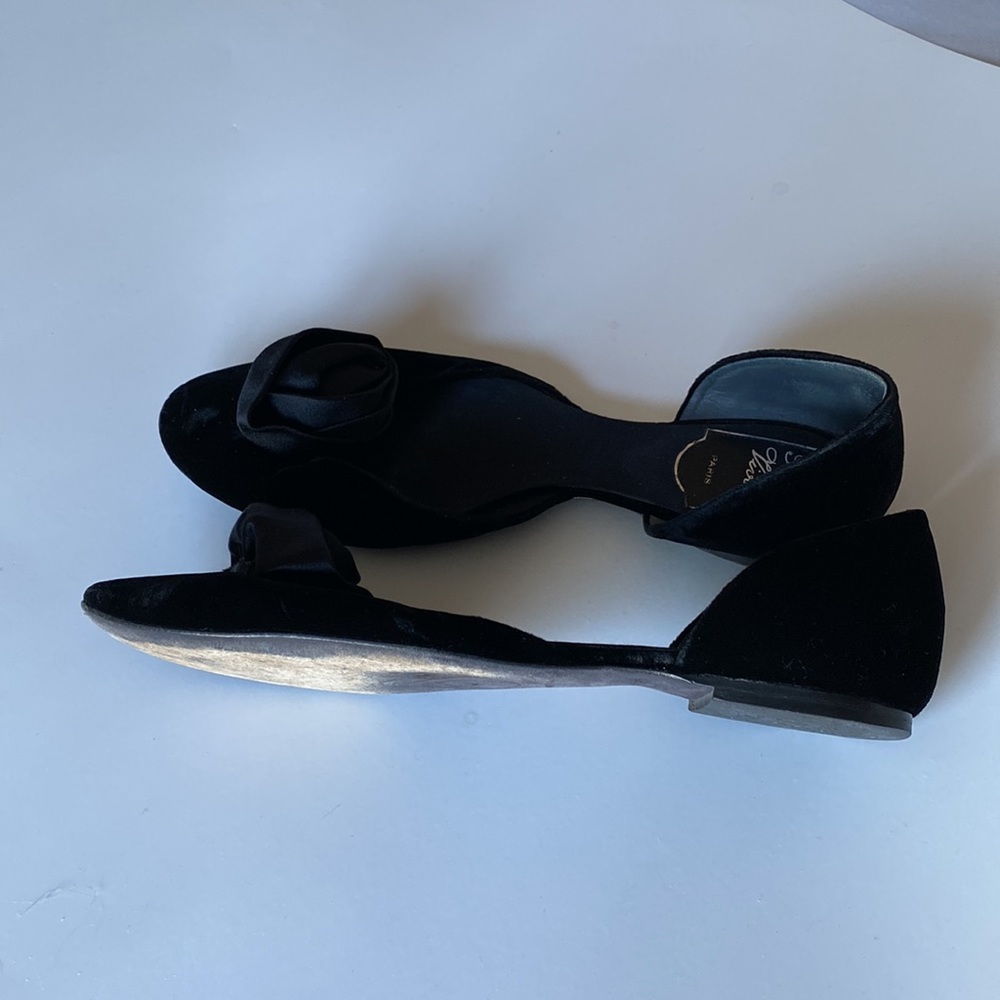 Roger Vivier D’Orsay Paris Designer black velvet flats with rose embellishment